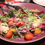マルカドール - 本日のサラダ（少し食べた後）