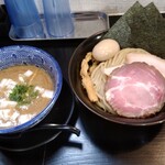 煮干らー麺シロクロ - 