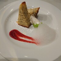 アマルフィイ・モデルナ - 本日のパスタランチ1340円のデザート 紅茶のバウンドケーキ