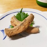 天むす 喜多 - 鰯煮に鰹節粉をまぶして