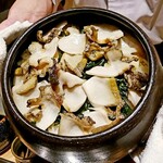 温石 - 　鮑（雌貝）の土鍋ご飯