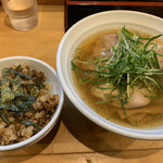 大阪麺哲 - 醤油
                                あさりご飯