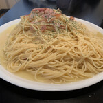 街のイタ飯 ふぁみりあ - 「男のペペロンチーノ」790円「パスタ大盛り4人前」+400円（税込）