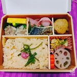 Kiyouken Takashima Yanihombashiten - 季節のお弁当　春　開封後　山菜、桜、鰆と春満載な品々