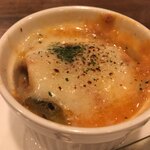 ピッツェリア バル ヴォーノ - 自家製ミートソースのミニラザニア