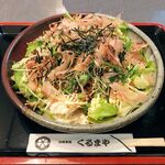 くるまや - 冷やしスタミナサラダうどん（きゅうり抜き）