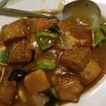 龍興餐廳 - 見た目は生揚げ(厚揚げ)のようだけれど日本のより固い豆腐の炒め物