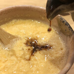 割烹酒亭 三分亭 - 江戸時代玉子ふわふわ（途中で醤油を垂らして味変）