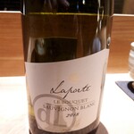 Azabu Wakei - Le Bouquet Sauvignon Blanc2018 フランス白ワイン。すっきり飲みやすい白だ。