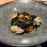 ビストロ ジョー - 牡蠣のペペロンチーノ