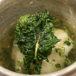 日本料理 久丹 - 聖護院蕪の蒸し物。中には白川がひそみます。トッピングは先ほどの菜の花