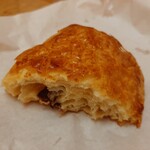 Du Pain et des Idées - ふんわり軽やかでもちっとした繊細な生地と、甘いショコラが絶妙のバランス