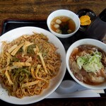 都食堂 - 焼きそば&煮込