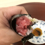 日本料理 久丹 - 下田産の本鮪の突先部位の手巻
