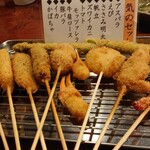 Toriya Kibei - 人気の串揚げ10本盛り。