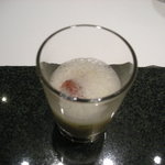 カンテサンス - イカと新玉ねぎのスープ