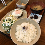 神田川 - ハンバーグ定食