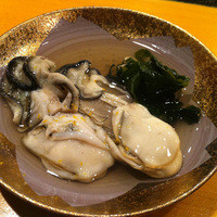 英多郎寿司 - 牡蠣の煮びたし