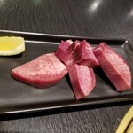 焼肉 ITADORI - 厚切り上タン塩　1800円