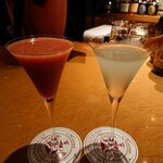 (右)冬咲き(1,100円)(左)ノンアルいちご(1,320円)