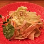 焼とり 熟成魚 木崎 - セットのサラダ。よい箸休めになります。