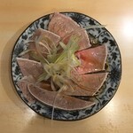 寅屋 - タン刺し(お酢)