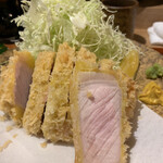 とんかつ けい太 - ロース肉山全景