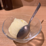 とんかつ けい太 - 〆のデザート、柚子のシャーベット