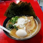 麺屋 要 - 醤油こってりに海苔増し、味玉トッピング