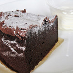 プティ・グラン - クラシックショコラ (400円) ('12 2月)