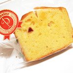 プティ・グラン - パウンドケーキ 苺 (180円) ('12 3月)