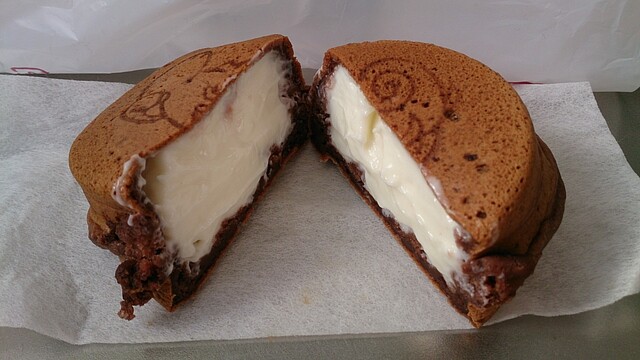 あじまん ザ・ビッグ尾花沢店 - 大石田（たい焼き・大判焼き）の写真