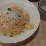 ユニコン - 明太子とイカの和風パスタ