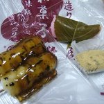 伊勢屋 - 団子の焼き目がイイ感じです