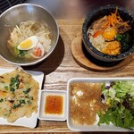 韓美膳 - 石焼きビビンバ（ハーフ）と冷麺（ハーフ）セット