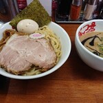 なんつッ亭 - 玉子入りつけ麺