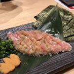 三崎まぐろ専門店 Tunaがる - マグロのネギトロなめろう