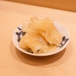 くるますし - ガリ