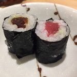 椿や - かんぴょう巻きと筋子巻き