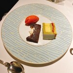 マノワール・ディノ - 