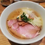 麺匠 いしかわや - 塩ワンタン＋チャーシュー２枚