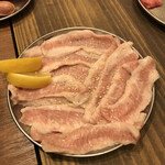 Yakiniku Taishuusakaba Shin Nikuyakiya - 