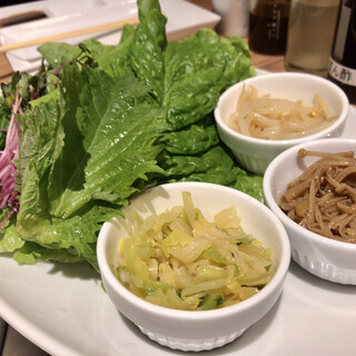 国産野菜と焼肉食べ放題 焼肉巻次郎_1