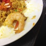 デリー - エビ！（タンドリーチキンドライカレーにこんなのがゴロゴロ入ってました）