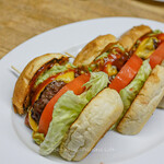 E・A・T GRILL&BAR - 