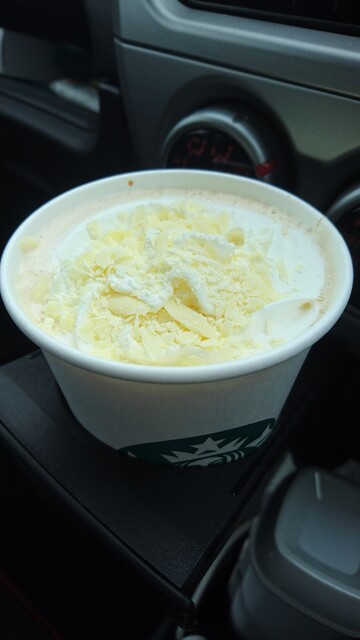 スターバックス・コーヒー 盛岡西バイパス店（STARBUCKS COFFEE） - 岩手飯岡（カフェ）の写真