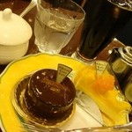 チーズケーキ カフェ  - 『 マンゴーと 杏と はちみつの レアチーズ 』  『 チョコレートと オレンジの レアチーズ 』