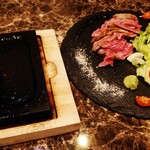 刈谷 肉割烹 門 - フィレ肉のレアステーキ