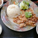 鴻利 香港レストラン - 油淋鶏ワンプレートご飯770円‎2020‎年‎2‎月‎12‎日鴻利