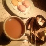 レストラン・ドゥスール - 食後のティータイム